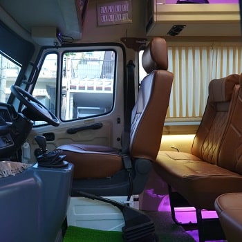 8 seater Tempo Traveller Bangalore
